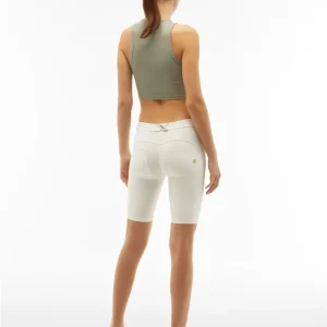 WR.UP Push-Up Regular Waist Biker Shorts Pants - Lily White