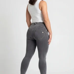 WR.UP Curvy Push-Up Regular Waist Skinny Denim Jeans - Denim Gray - Yellow Seam