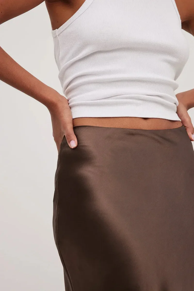 Höstlig satin kjol med hög midja - Leona - Bild 8